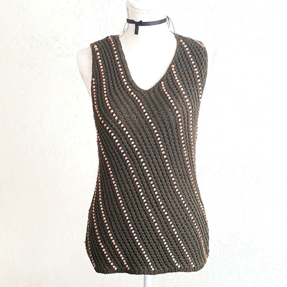 Liz Claiborne Green Knit Sweater Vest with Wooden Beads Size Large - Picture 6 of 10
